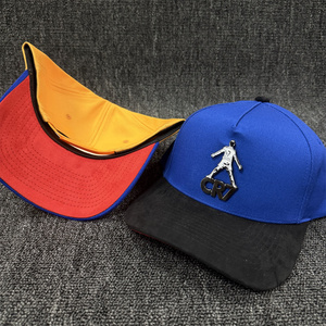 Gorra Snapback Unisex Ajustable de 6 Paneles en Negro y Azul Personalizada con Logotipo Aplicado en el Panel Frontal, Material Poliéster/Algodón, Estilo Urbano - Product Image 5