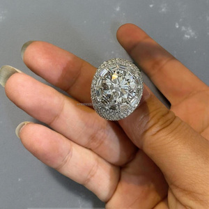 Anillo de compromiso y boda estilo hip hop de plata de ley 925 con baño de rodio, halo de baguette, joyería única personalizada, regalo. - Product Image 3