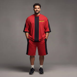 สินค้ามาใหม่ 2026 ชุดกางเกงขาสั้นสปอร์ตบล็อกสีแดงดำสำหรับผู้ชาย เสื้อคอกลมแขนสั้นทรงหลวม แห้งเร็ว ผลิตจากโพลีเอสเตอร์ เหมาะสำหรับใส่ในฤดูร้อน - Product Image 3