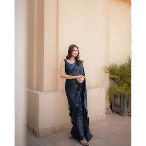 Sari de Fiesta para Mujer de Diseñador con Bordado de Lentejuelas - Product Image 1