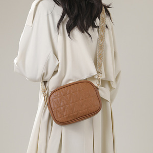 Bolso Bandolera de Moda para Mujer 2026 - Bolso Cuadrado Pequeño Bordado de un Solo Hombro, Simple y Único - Product Image 5