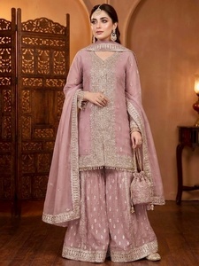 Nuevo Conjunto de Kurta Sharara y Dupatta de Diseño para Fiestas - Atuendo Étnico Elegante de Última Moda para Mujeres, Ideal para Bodas y Eventos Festivos - Product Image 2