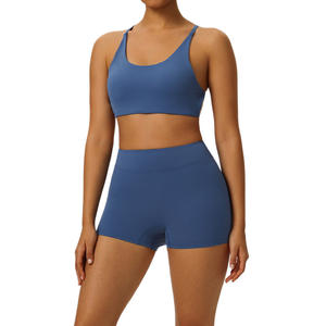 Conjunto de Yoga de Alta Calidad para Mujer: Sujetador Transpirable, Shorts Elásticos de Control Abdominal y Leggings - Ideal para Entrenamientos Activos en el Gimnasio y Fitness, Color Liso - Product Image 2
