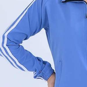 Conjunto Deportivo de 2 Piezas para Mujer, 100% Poliéster, Logotipo Personalizado 2026, Ropa Deportiva para Fitness, Ejercicio y Gimnasio, OEM ODM - Product Image 4