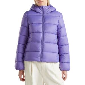 Veste matelassée haut de gamme pour femme, idéale pour l'hiver, usage quotidien, chaude, légère, résistante à l'eau, coupe ajustée, vente en gros - Product Image 1