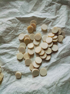 Boutons en corne de buffle naturelle pour vêtements, boutons en corne de buffle pour manteaux, boutons pour vêtements au prix le plus bas - Product Image 2