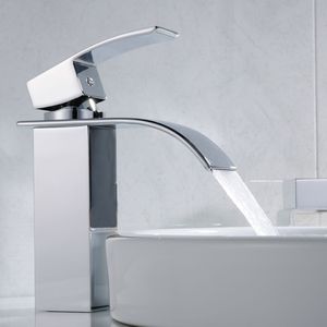 Rubinetto Moderno Monocomando Cromato per Bagno, Miscelatore Monoforo per Lavabo, Ideale per Arredi Bagno Moderni - Product Image 3