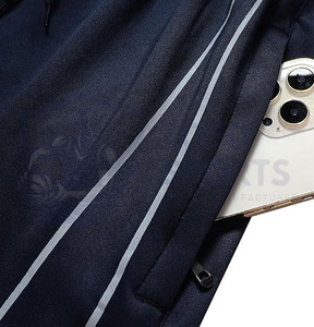 Nouvel Arrivage Ensemble de Survêtement Femme Confortable Coupe Ajustée Respirant Léger Design Personnalisé Logo Fermeture Éclair Tendance - Product Image 5