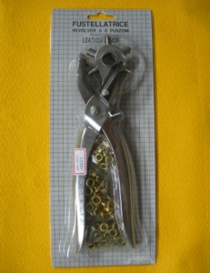Perforateur DK-993 avec 3 tailles d'œillets |   Pince à poinçonner rotative en cuir avec acier à haute teneur en carbone - Product Image 1