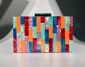 กระเป๋าคลัทช์เรซิ่นเพ้นท์มือรักษ์โลก ดีไซน์ใหม่ล่าสุด สไตล์โบโฮ FAIZA CRAFT - Product Image 4