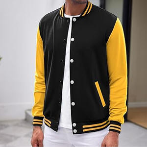 Chaqueta Varsity Negra con Logos, Parches y Etiquetas Bordados en Rojo para Hombre - Product Image 5