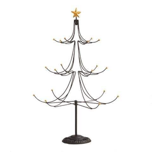 Árbol de Navidad de metal hecho a mano de inspiración étnica con motivos tradicionales, ideal para exhibiciones culturales o festividades globales. - Product Image 2