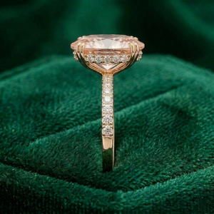Anillo de Oro Amarillo con Diamante Ovalado Rosa y Piedras Laterales, Diseño Solitario Elegante y Lujoso para Mujer, Joyería Fina, Estilo de Compromiso y Regalo - Product Image 3