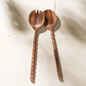ชุดช้อนส้อมไม้กระถินแกะสลักสไตล์อเมริกัน  ช้อนสลัดไม้  ช้อนส้อมรักษ์โลก ดีไซน์ทันสมัย ขายส่ง ช้อนส้อมแบบเป็นมิตรต่อสิ่งแวดล้อม - Product Image 4