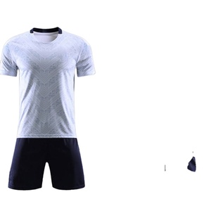 Nuevo Conjunto de Uniforme de Fútbol en Oferta, Ropa de Entrenamiento al por Mayor, Nombre del Equipo y Logotipo Impresos por Transferencia Térmica, Pantalones Cortos 100% Poliéster - Product Image 2