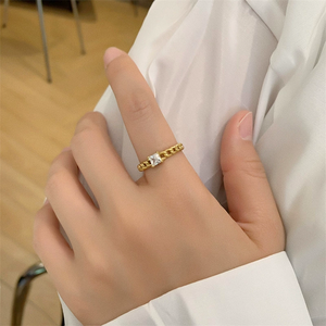 แหวนหยกโบราณชุบทอง 18K - Product Image 2