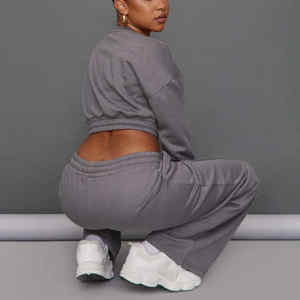 Conjunto de Dos Piezas para Mujer, Estilo Europeo Americano, Sexy y a la Moda, Combinación de Colores Gris, Casual, Transpirable, Pantalones Anchos de Poliéster, Cortos - Product Image 4