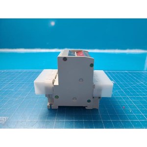 Protector de Circuito Industrial Mitsubishi CP30-BA 30A, Usado, Piezas de Equipos Semiconductores Legacy - Product Image 2