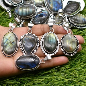 Colliers pendentifs ovales en labradorite naturelle Prem Bhaya, 10 pièces, plaqué argent 925, sertissage clos, unisexe, vintage, chrétien, pour fiançailles - Product Image 1