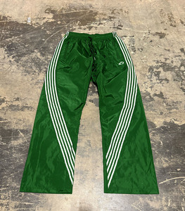 กางเกงแทร็คไนลอนสีสันทันสมัยสำหรับผู้ชาย เอวยางยืด สไตล์ลำลอง ขายส่ง รับผลิตแบรนด์ส่วนตัว - Product Image 4