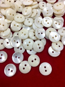Botones de nácar natural hechos a medida para diseñadores de camisas y diseñadores de ropa para reventa - Product Image 3