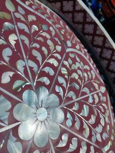 Plateau géométrique artisanal en nacre par blossom craft india - Product Image 3