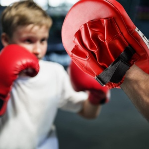 Guantes de Boxeo Personalizados Más Vendidos, Hechos a Medida en Cuero Genuino, Almohadillas de Entrenamiento de Boxeo, Almohadillas de Entrenamiento de Patadas - Product Image 4