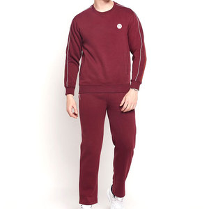 Ensemble de survêtement classique pour homme, idéal pour un style de vie décontracté, avec tissu doux au toucher et confort quotidien facile à porter. - Product Image 1