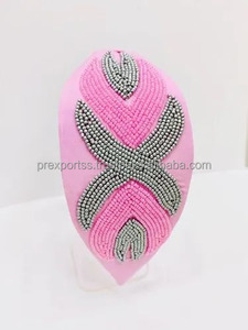 Serre-tête Enfant Brodé Flamant Rose Fait Main en Tissu avec Détails Pailletés, Perles et Nœuds Rembourrés Lumineux – Idéal pour Fêtes et Mode - Product Image 6