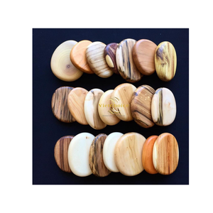 Galets en bois faits à la main, pierres décoratives de qualité supérieure pour le jardin et le marché mondial de gros - Product Image 1