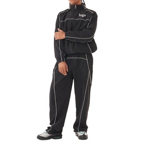 2024 logotipo personalizado Streetwear tela tejida tubería blanca bolsillos con cremallera 2 piezas conjunto chándales rompevientos para hombre - Product Image 1