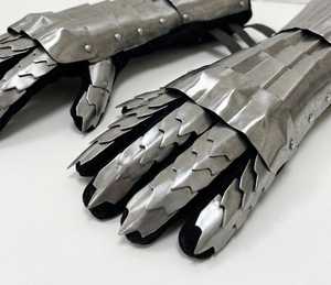 Gants de chevalier médiévaux en acier inoxydable, plaqués argent, style antique, armure de bras, objet de collection, artisanat d'art - Product Image 2