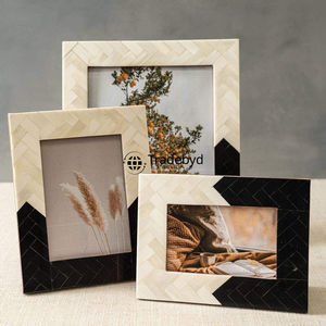 Marco de Fotos de Lujo Creativo Hecho a Mano con Incrustaciones de Hueso y Acabado Brillante, con Opción de Logotipo Personalizado por Tradebyd - Product Image 4