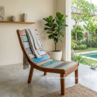 Chaise longue rustique artisanale en bois massif, en bois de bateau récupéré, écologique et confortable pour salon intérieur