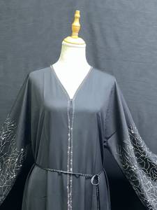 Nouvelle Collection 2026 : Kaftan Abaya Turc Fait Main, Longueur Ras du Sol, Manches Longues, Tissu Doux et Respirant, Coupe Classique, Idéal pour Soirées Décontractées - Product Image 3