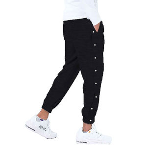 Pantalones deportivos holgados Glory Custom para hombre con bolsillos laterales con botones, pantalones de entrenamiento con puños elásticos, pantalones deportivos tipo jogger. - Product Image 5