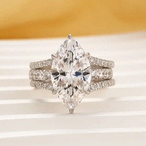 Anillo de Compromiso y Matrimonio de Moissanita 925 con Corte Marquesa, Bañado en Oro Blanco, con Certificación IGI y Claridad VVS - Product Image 4