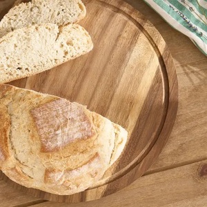 Planche à découper en bois d'acacia, design rond avec rainure pour les jus, épaisse, durable, sûre pour les couteaux, parfaite pour couper, servir et l'utilisation en cuisine - Product Image 5