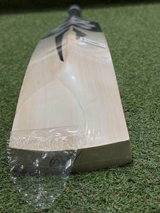 Bate de Críquet de Mimbre Inglés con Mango Corto, Bate Ligero para Entrenamiento y Partidos - Product Image 5