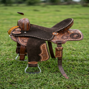 Silla de montar occidental de cuero duradero con asiento cómodo para equitación, aventuras en senderos, actividades en ranchos y entrenamiento. - Product Image 3