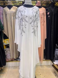 Abaya la plus vendue, style Dubaï, ornée de perles et de sequins, à manches longues, traditionnelle musulmane, faite à la main, pour mariage, respirante, col en V pour femme - Product Image 3