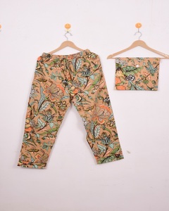 Nouveaux ensembles de pyjamas en coton tendance, en satin, longueur genou, boutonnés, imprimés à la main, respirants, pour l'été - Product Image 3