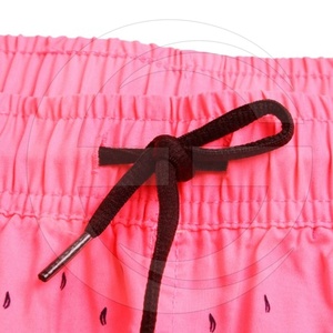 Short à poche personnalisé pour femmes à séchage rapide Conception de sublimation respirante de haute qualité - Product Image 3