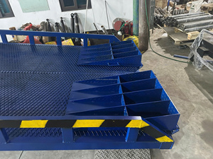 Rampa Hidráulica Móvil de 10T para Patio, 12000mm, Precio de Fábrica, para Equipos de Almacén al por Mayor - Product Image 4