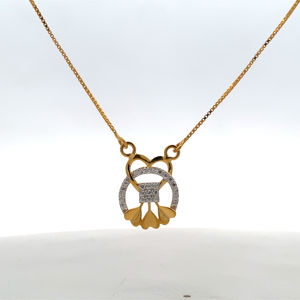 ชุดสร้อยคอและต่างหูทองคำแท้ 22K ตรา BIS - เครื่องประดับรูปหัวใจลายดอกไม้ทำมือ - Product Image 4