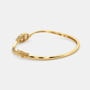 Brazalete Abierto de Oro con Tres Círculos de Diamantes - Product Image 4