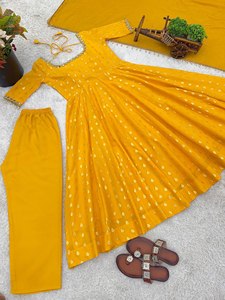 Traje Anarkali de 3 piezas para mujer, de modal, para invierno, estilo tradicional indio, con estampado de lámina amarilla, protección solar, pakistaní, al por mayor - Product Image 4