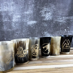 Vaso de cuerno artesanal para cerveza, hidromiel y vino, auténtico recipiente nórdico para beber, de proveedor indio. - Product Image 1