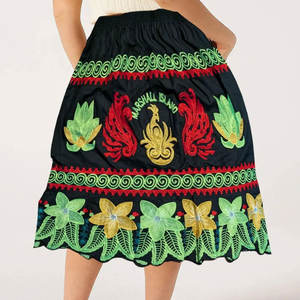 Faldas Micronesias de Primera Calidad para Mujer, Faldas de Algodón Bordadas para Dama, Falda Ajustada de Estilo Único de las Islas Micronesias - Product Image 5