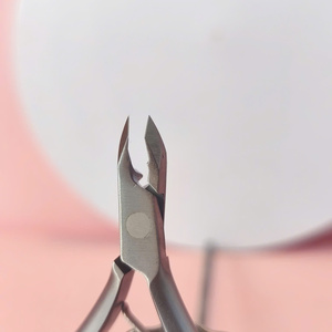 ชุดกรรไกรตัดหนังและตัดเล็บสแตนเลสสตีลสำหรับผู้ชาย - ปากกรรไกรกว้าง ใช้ได้ทั้งเท้าและนิ้ว - Product Image 6